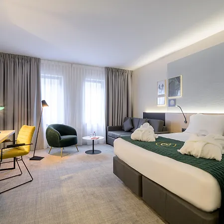 By Ihg 4* Hasselt