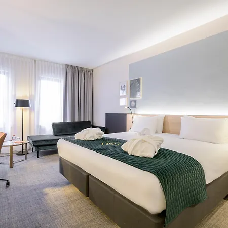 By Ihg Hotel